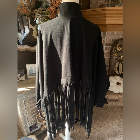 Black Fringed Poncho with Armholes - Picture 6 of 8
